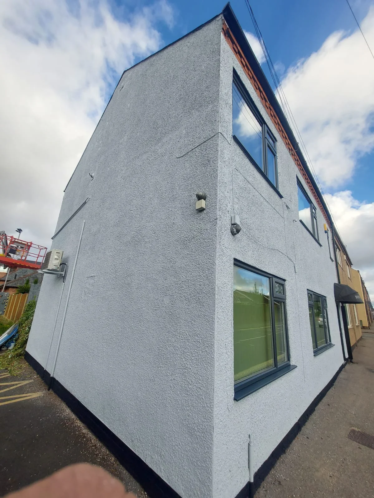 PHOTO 2025 04 01 20 16 503